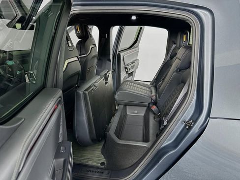 Used 2022 Rivian R1T Adventure image 31