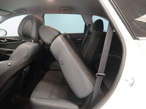 Used 2016 Kia Sorento FWD w/ LX Convenience Package image 24