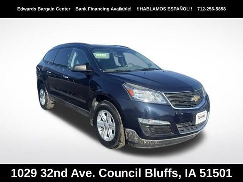 Used 2016 Chevrolet Traverse LS FWD image 1