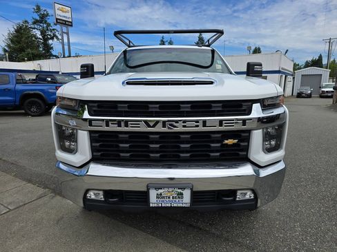 Used 2022 Chevrolet Silverado 2500 LT w/ Convenience Package RWD image 2