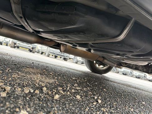 Used 2017 Toyota Sienna XLE w/ XLE Navigation Package image 16