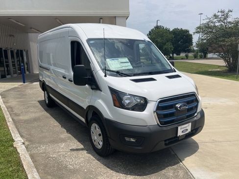 New 2023 Ford E-Transit Medium Roof image 19