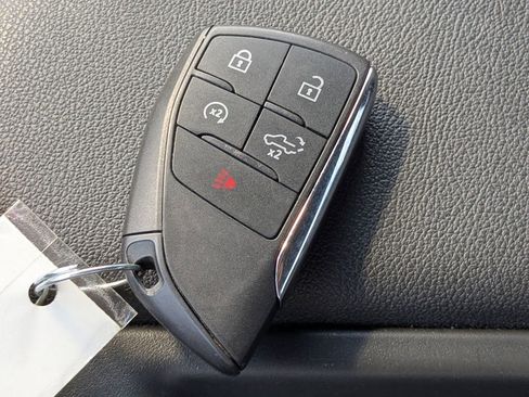 Used 2025 Chevrolet Silverado 2500 LT w/ Convenience Package image 27