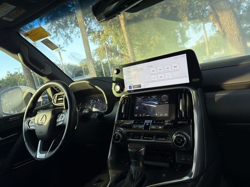 Used 2022 Lexus LX 600 4WD w/ Interior Upgrade Package image 47
