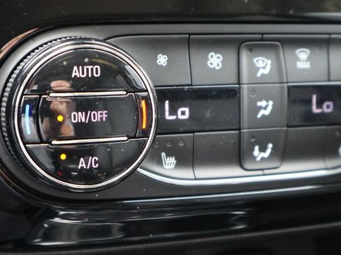 Used 2023 Buick Encore GX Essence w/ Advanced Technology Package AWD/4WD image 38