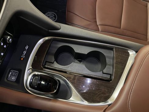 Certified 2021 Buick Enclave Avenir w/ Avenir Technology Package image 14