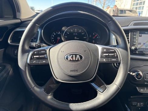 Used 2019 Kia Sorento SX w/ SX Touring Package image 15
