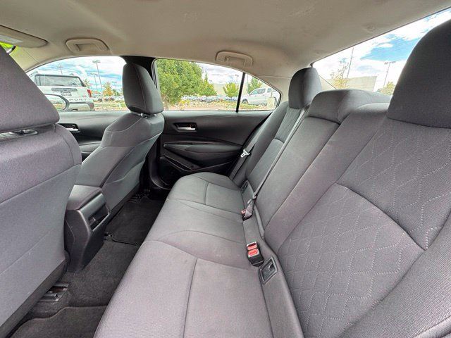 Used 2020 Toyota Corolla LE FWD image 26