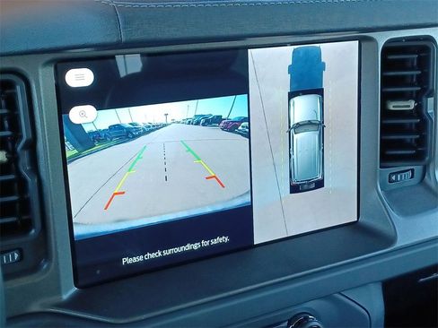 New 2025 Ford Bronco Badlands image 41