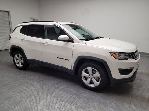 Used 2018 Jeep Compass Latitude w/ Popular Equipment Group FWD image 11