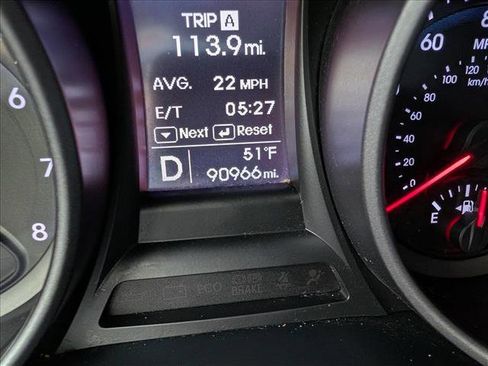 Used 2016 Hyundai Santa Fe Sport FWD image 32