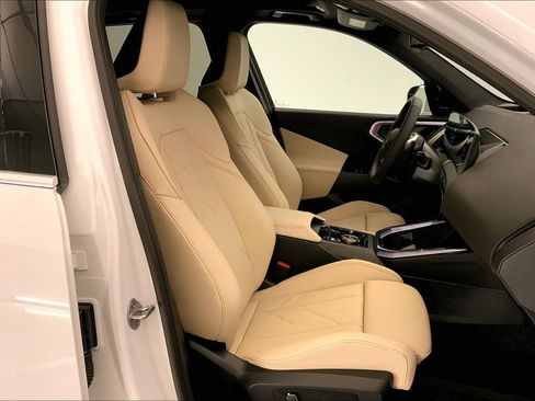 New 2025 BMW X3 xDrive30i w/ Premium Package image 7