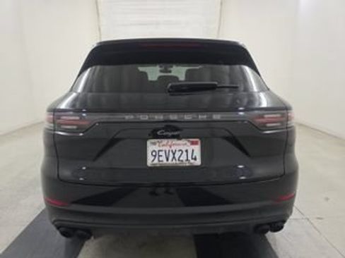 Used 2023 Porsche Cayenne Platinum Edition AWD/4WD image 10