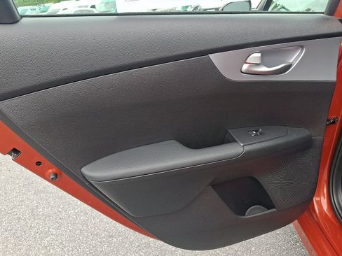 Used 2023 Kia Forte LXS FWD image 11