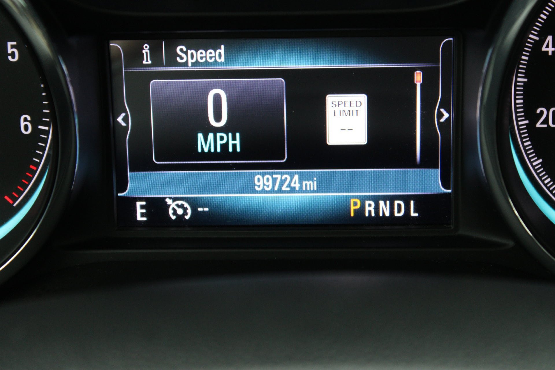 Used 2018 Buick Envision Essence FWD image 35