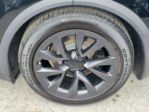 Used 2023 Tesla Model X AWD/4WD image 5