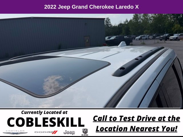 Used 2022 Jeep Grand Cherokee Laredo X AWD/4WD image 9