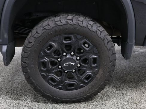 Used 2024 Chevrolet Silverado 2500 High Country w/ High Country Premium Package image 34