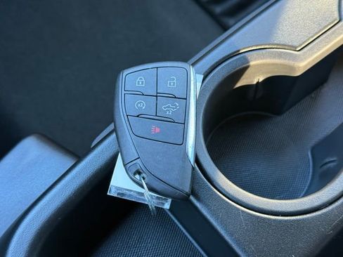 Used 2025 Chevrolet Silverado 1500 LT image 10