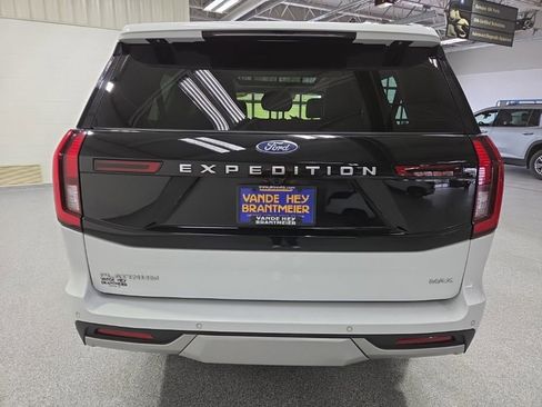 Used 2025 Ford Expedition Max Platinum AWD/4WD image 6