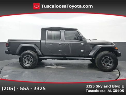 Used 2021 Jeep Gladiator Sport image 1