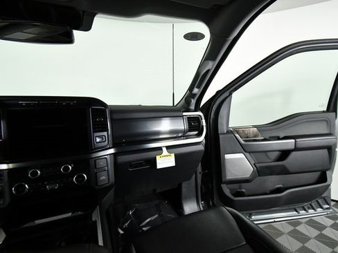 Used 2024 Ford F350 Lariat w/ Black Appearance Package image 20