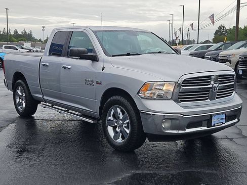 Used 2016 RAM 1500 Big Horn w/ Heated Seats & Wheel Group AWD/4WD image 8