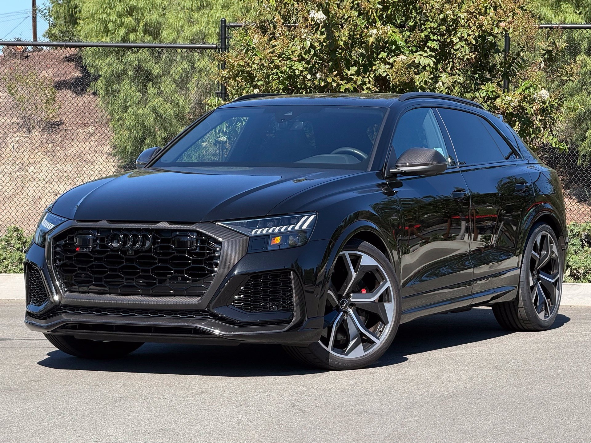Used 2023 Audi RS Q8 AWD/4WD image 1