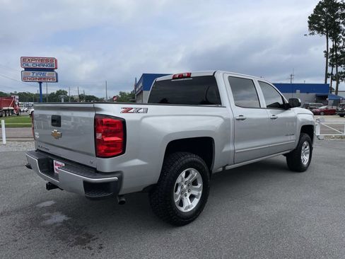 Used 2018 Chevrolet Silverado 1500 LT w/ All Star Edition AWD/4WD image 4