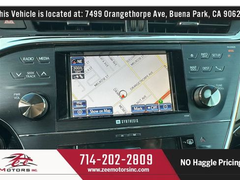 Used 2013 Toyota Avalon Limited w/ Technology Pkg FWD image 35