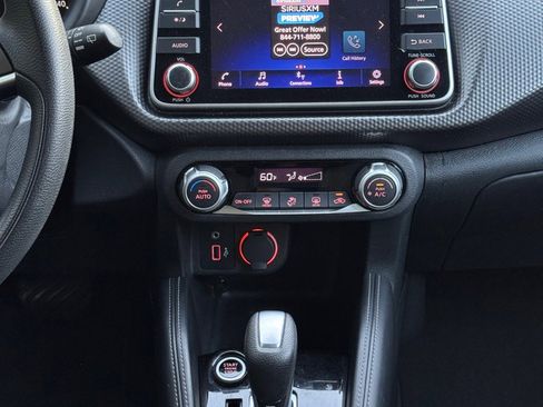 Used 2020 Nissan Kicks SV w/ Exterior Package image 21