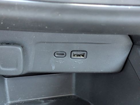 Used 2024 Chevrolet Trax LS w/ LS Convenience Package FWD image 20