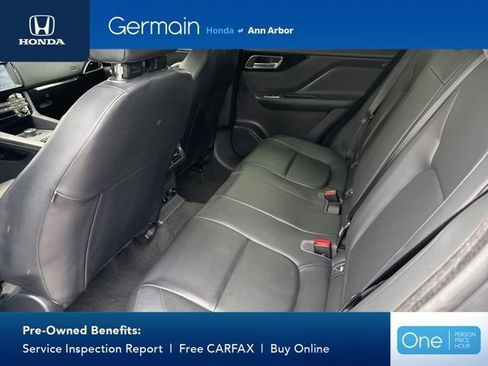 Used 2019 Jaguar F-PACE Premium AWD/4WD image 15