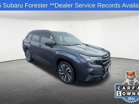 Used 2025 Subaru Forester Touring w/ Touring Package image 2