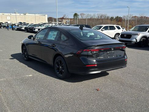 New 2025 Honda Accord SE image 9