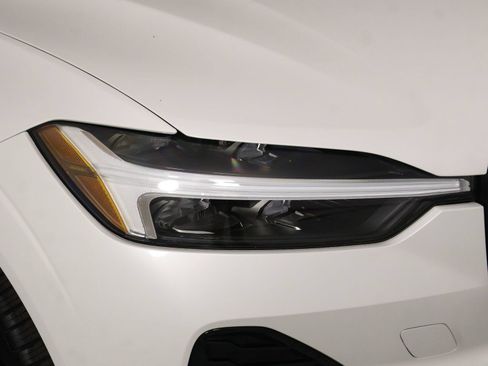 Certified 2024 Volvo XC60 B5 Core AWD/4WD image 26