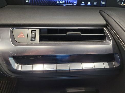 Used 2018 Lexus LC 500 Coupe w/ Performance Package image 21