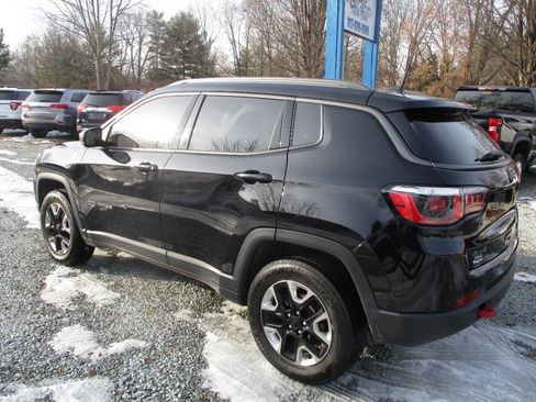 Used 2018 Jeep Compass Trailhawk w/ Cold Weather Group image 3