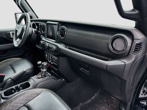 Certified 2023 Jeep Wrangler Unlimited Sahara AWD/4WD image 34