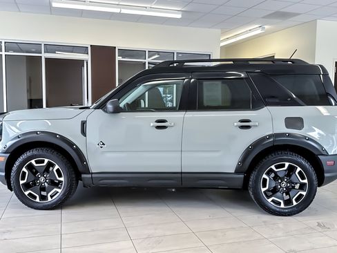 Certified 2022 Ford Bronco Sport Outer Banks w/ Tech Package AWD/4WD image 7