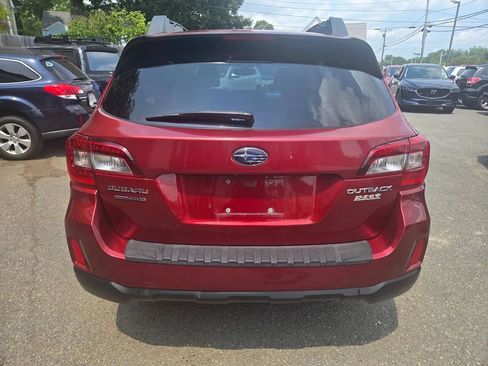 Used 2015 Subaru Outback 2.5i Premium AWD/4WD image 5