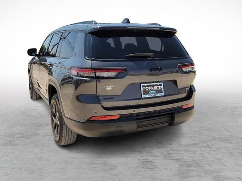 Used 2024 Jeep Grand Cherokee L Laredo AWD/4WD image 8