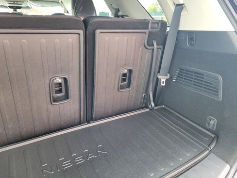 New 2025 Nissan Pathfinder SV w/ SV Premium Package image 36