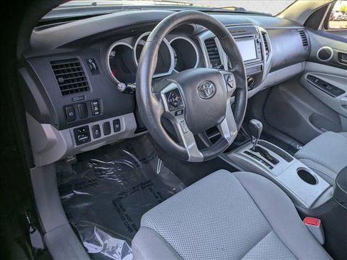 Used 2015 Toyota Tacoma 4x4 Double Cab w/ TRD Sport Package image 10
