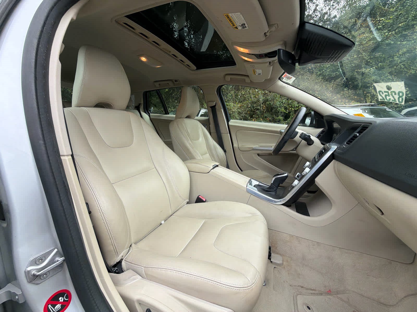 Used 2016 Volvo V60 T5 Platinum FWD image 18