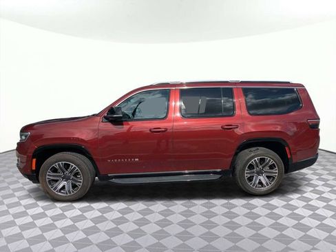 Used 2024 Jeep Wagoneer Series II w/ Flexible Seating Group RWD image 6