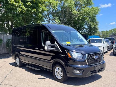 Used 2024 Ford Transit 350 XLT RWD image 8