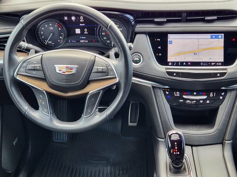 Certified 2024 Cadillac XT5 Sportv w/ Platinum Package AWD/4WD image 27