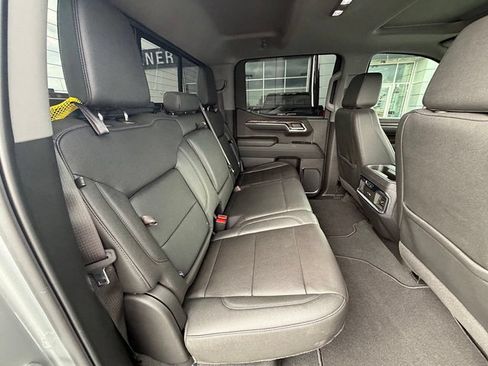 Used 2024 GMC Sierra 1500 SLT w/ SLT Premium Plus Package AWD/4WD image 26
