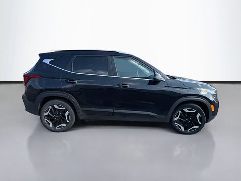Used 2024 Kia Seltos SX w/ SX Sunroof Package AWD/4WD image 9